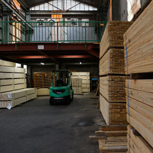 浪速区塩草倉庫